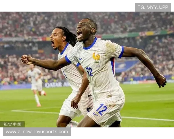 亚马尔右路内切完成突破