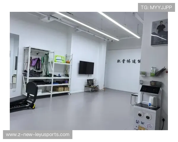 游泳学院设立运动康复实验室，运动体能康复学院